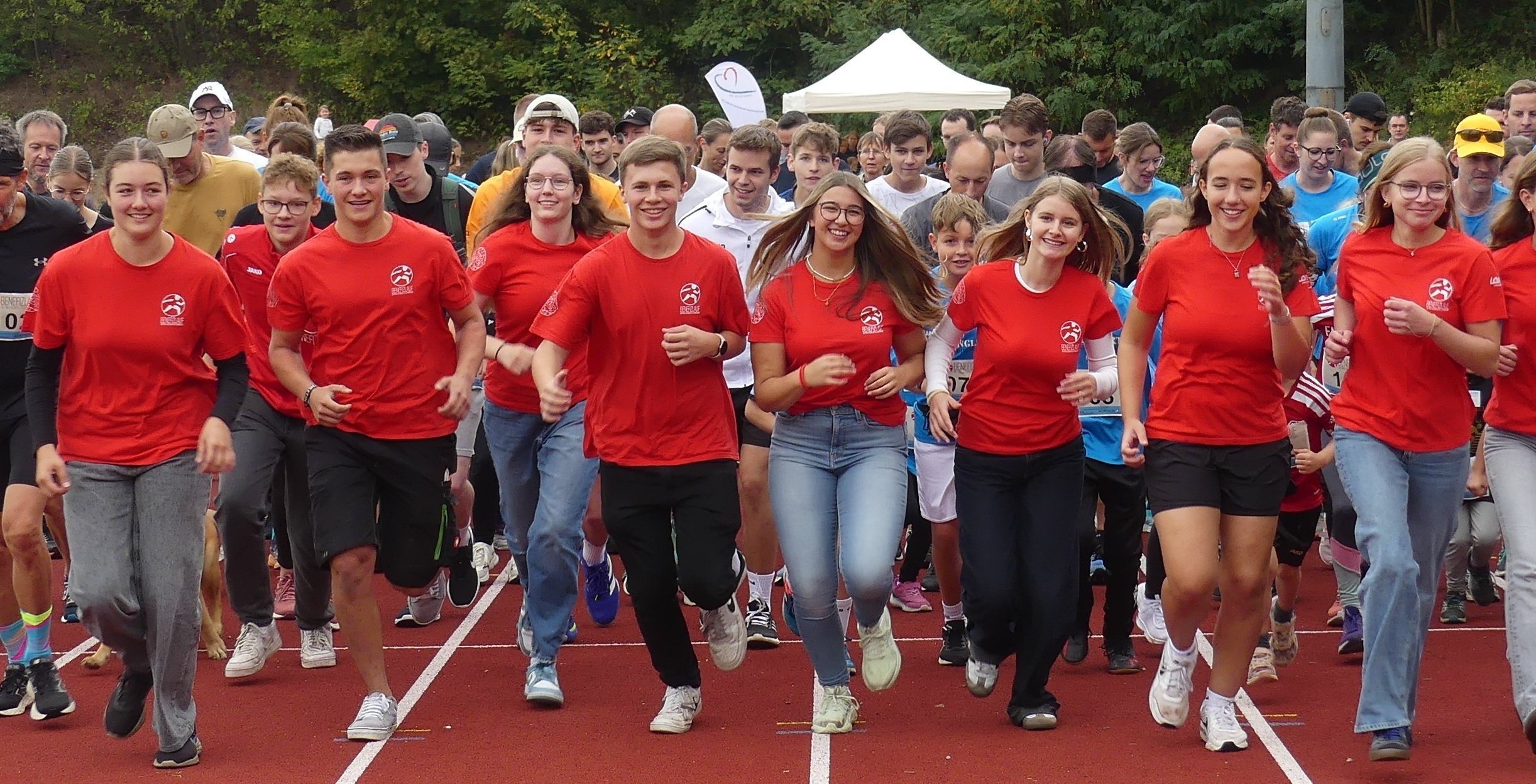 Bild vom Start des 15. Benefizlaufs